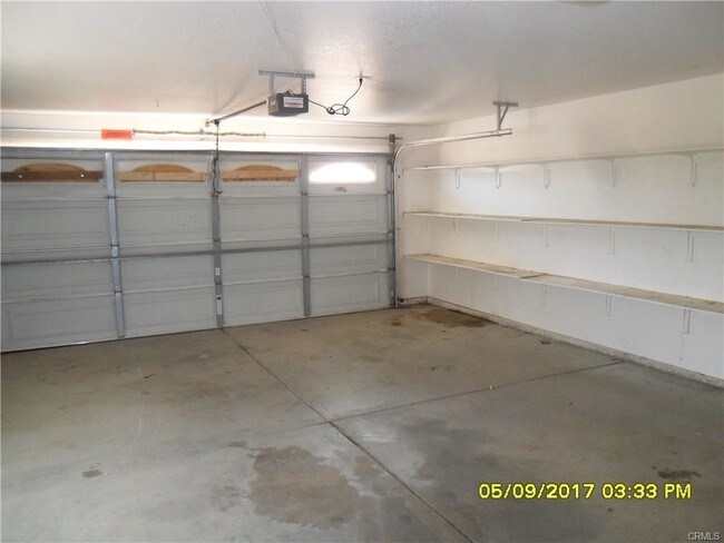 Building Photo - 13601 Yakima Rd