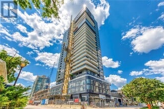 Building Photo - 370 Martha St