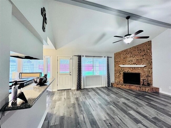 Building Photo - 3934 Thistlewood Dr