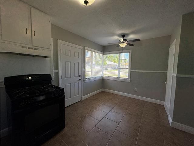 Building Photo - 1010 Isbell St