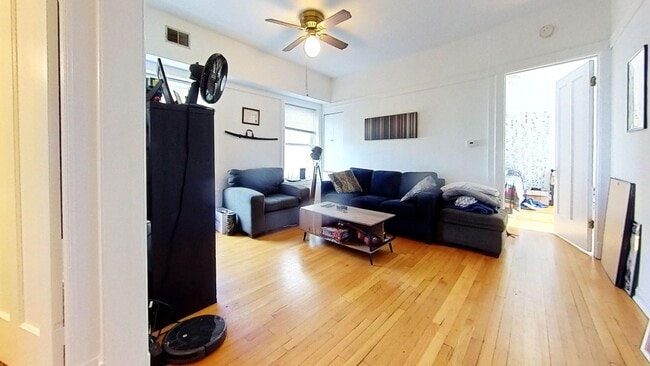 Building Photo - Second Floor Sheridan Park One Bedroom