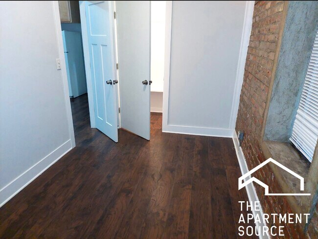 Building Photo - 2543 S St Louis Ave