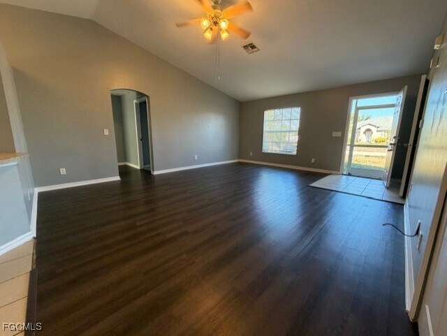 Foto del edificio - 3111 20th St SW