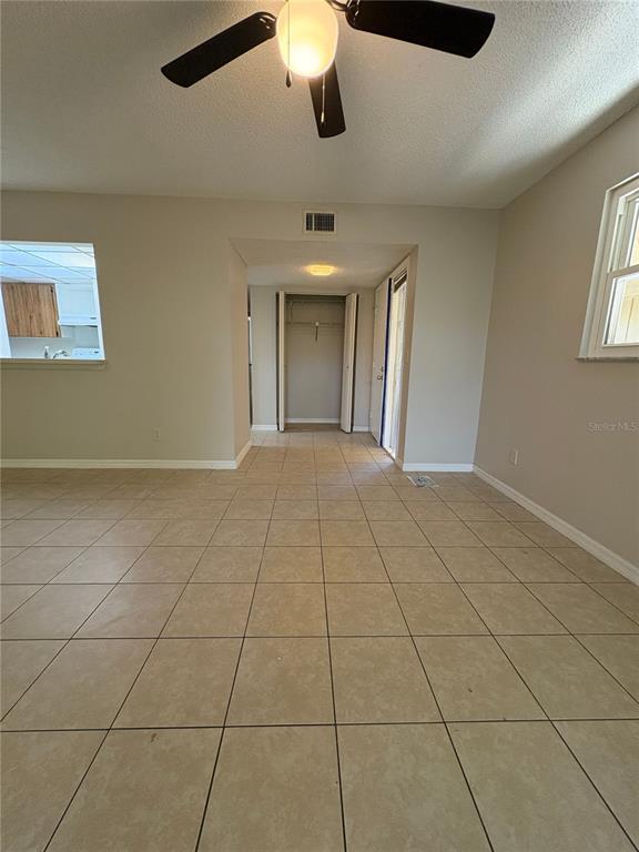 Foto del edificio - 140 Orchid Woods Ct