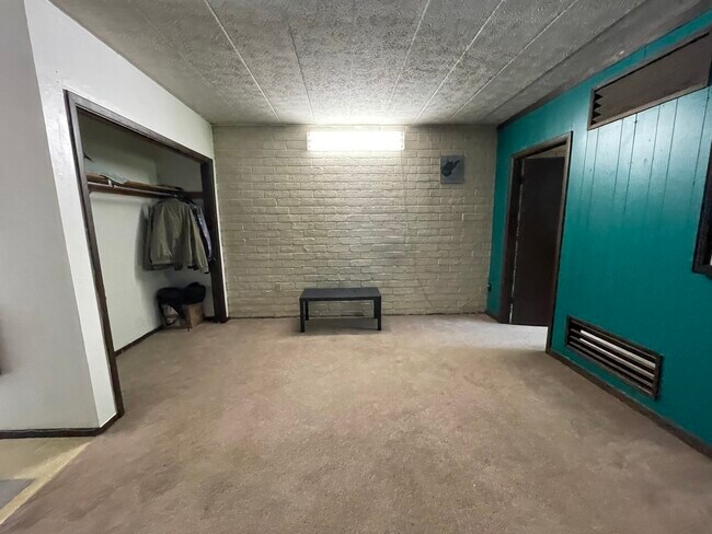 Foto del edificio - 469 Crawford Ave