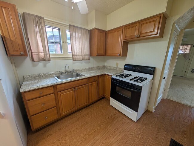 Foto del edificio - 2908 Oak Ave