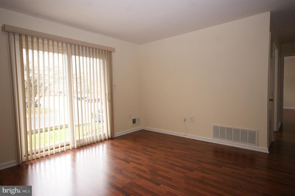 31 Cypress Ct, Trenton, NJ 08648 Townhome Rentals in Trenton NJ