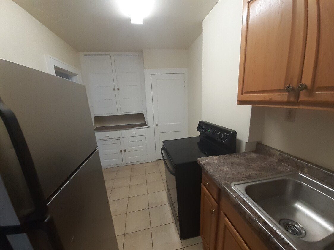 9 Ohio Ave NW, Massillon, OH 44646 Townhome Rentals in Massillon OH