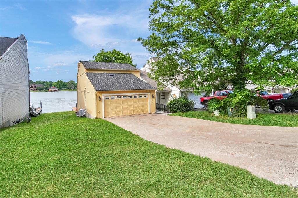 Foto principal - 1216 Lake View Dr