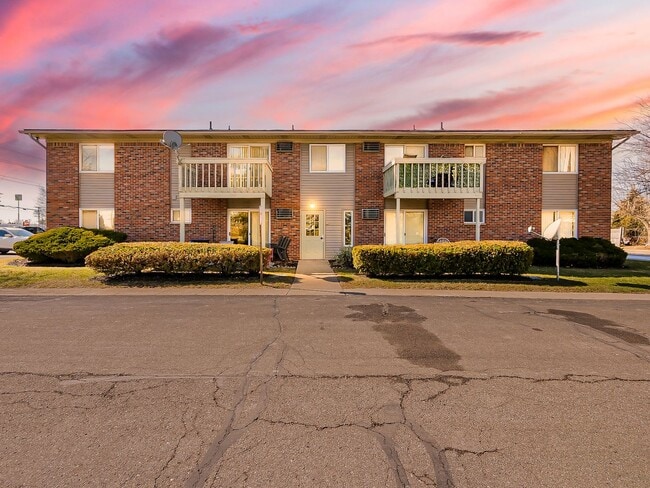 Photo - 125 E Van Riper Rd Apartment