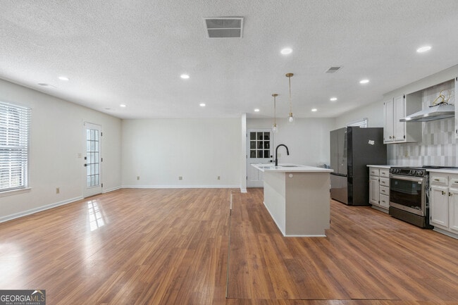 Building Photo - 2095 Uniwattee Trail SE