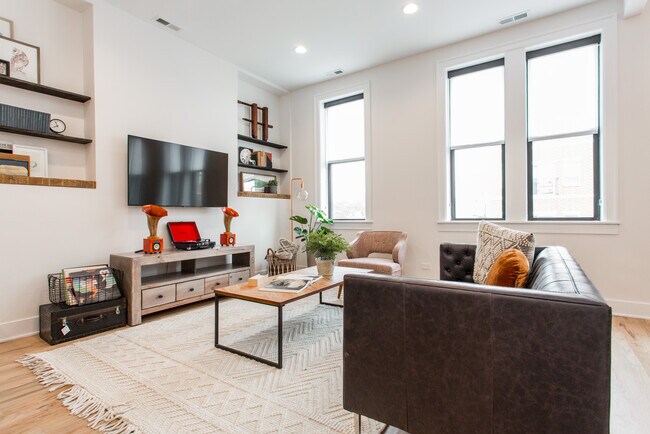 Foto del edificio - 2317 W North Ave