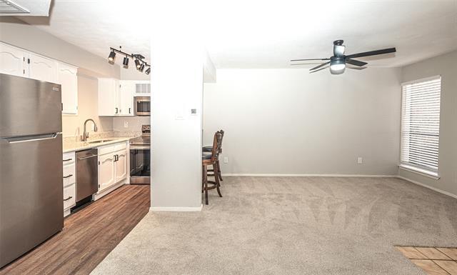 Foto del edificio - 3022 Forest Ln