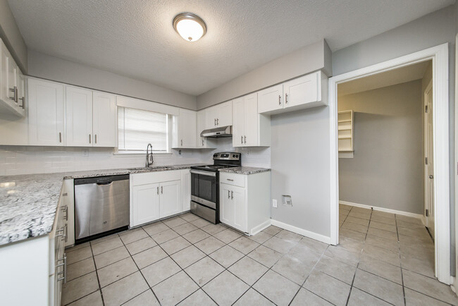 Foto del edificio - 17 Chalet St