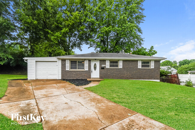 Building Photo - 10023 Luna Ave