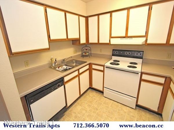 Building Photo - 3201 Renner Dr