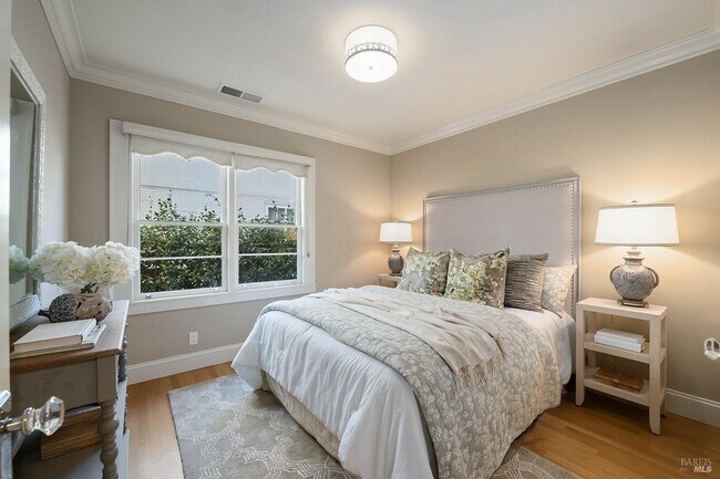 Foto del edificio - 1421 Spencer Ave