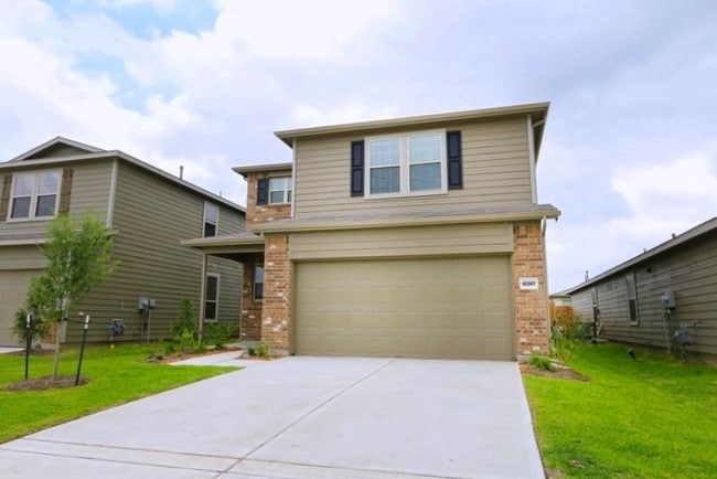 Building Photo - 12307 Skyview Manor Dr