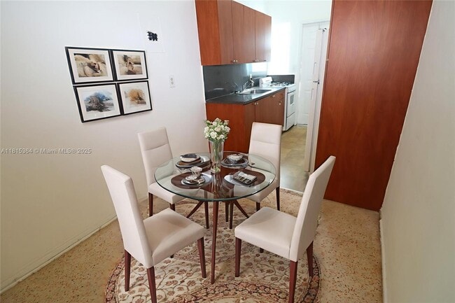 Foto del edificio - 835 83rd St