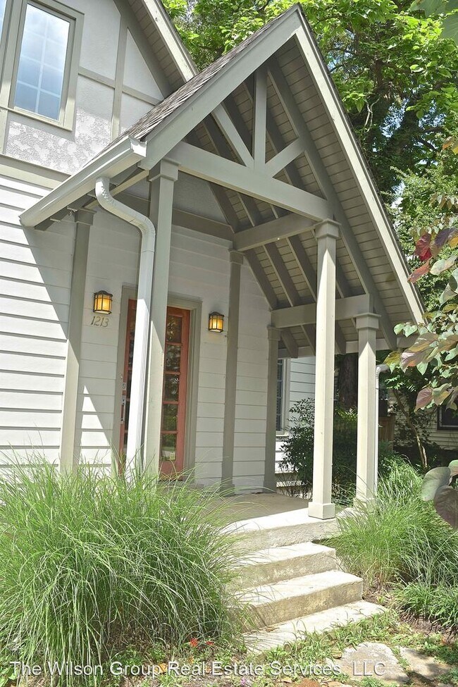 Foto del edificio - 4 br, 2.5 bath House - 1213 Howard Ave