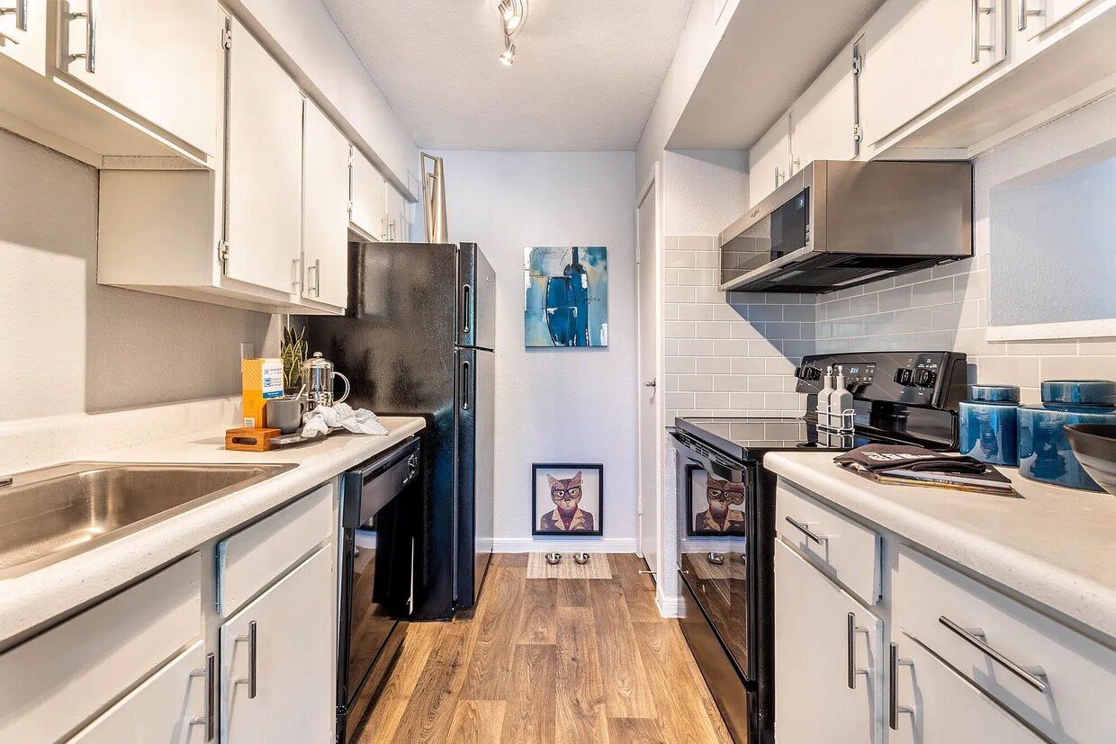 Foto principal - 2561 S Iris St