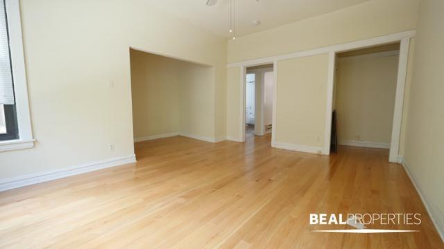 Building Photo - 0 bedroom in CHICAGO IL 60657