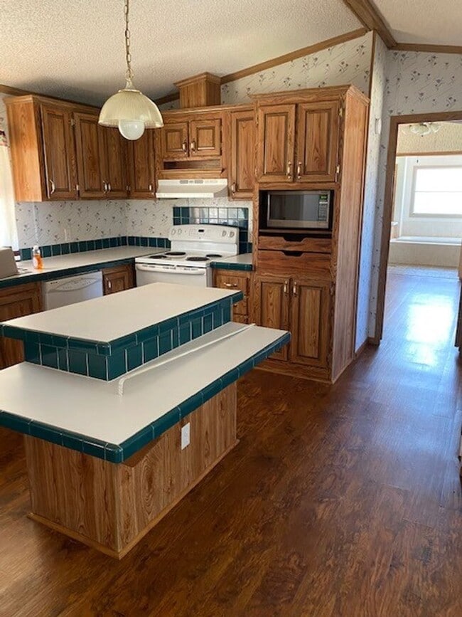 Building Photo - Quiet Idalou Home for Lease