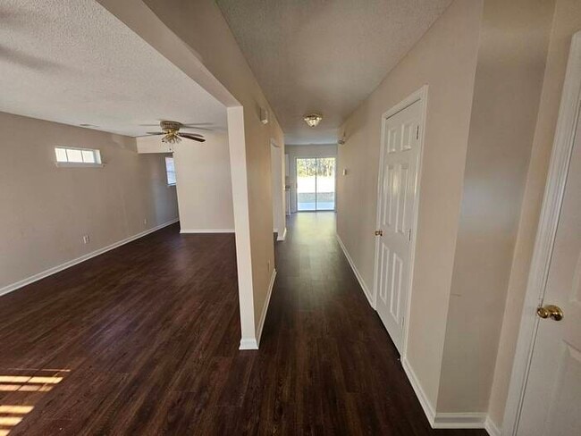 Building Photo - 133 Wingspan Way