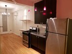 Foto principal - 1516 Gates Ave