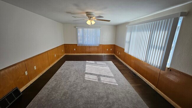 Foto del edificio - 5308 Big Tyler Rd