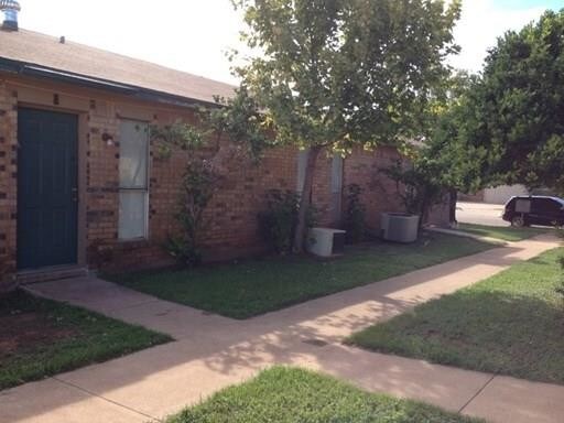 Primary Photo - 209 N Jefferson St