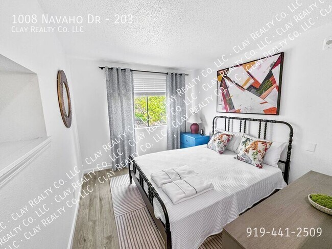Foto del edificio - 1008 Navaho Dr