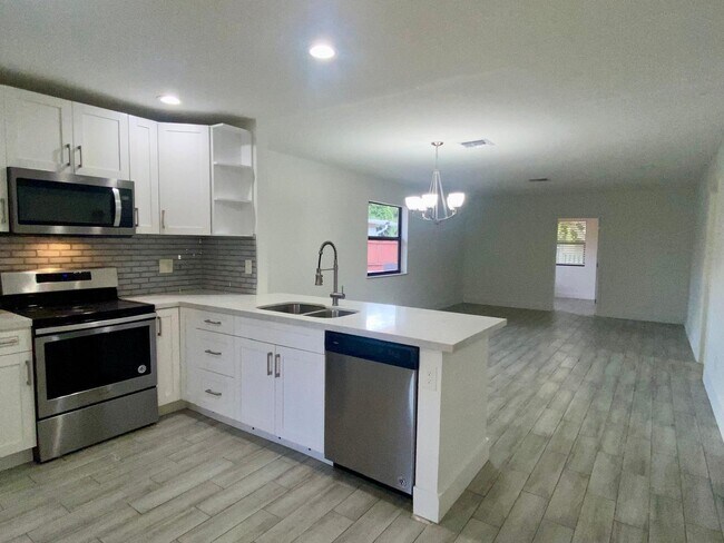 Building Photo - 4783 Luqui Ct