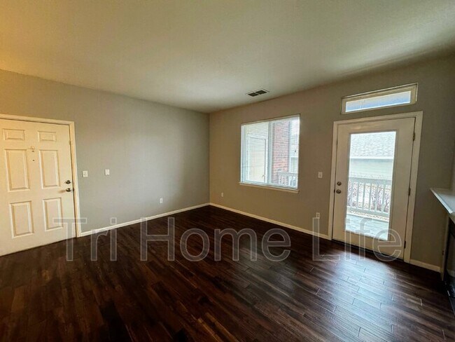 Foto del edificio - 8481 W Union Ave