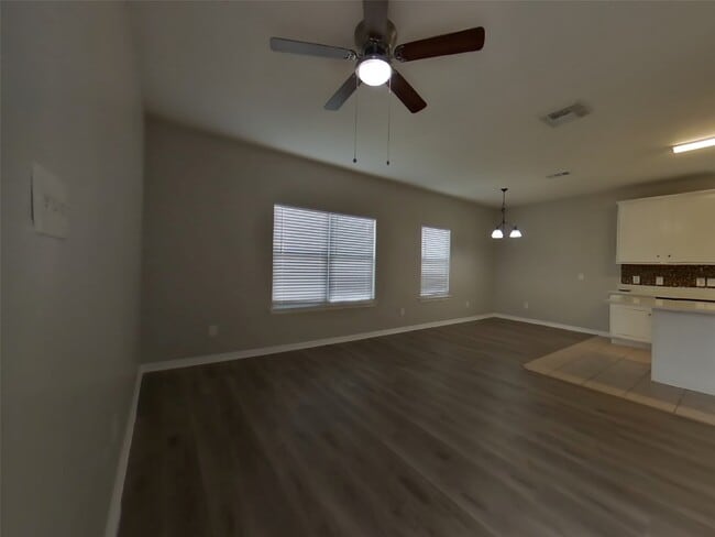 Building Photo - 21214 Peachvine Ln