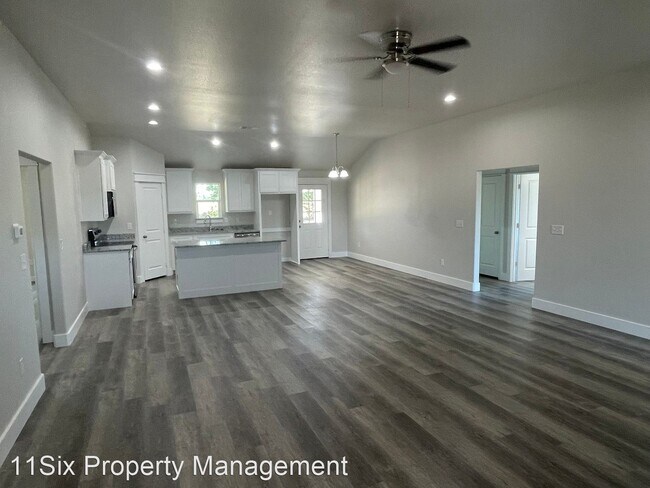 Foto del edificio - 4 br, 5 bath House - 15 Warren Place