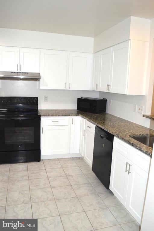 Building Photo - 13818 Crosstie Dr
