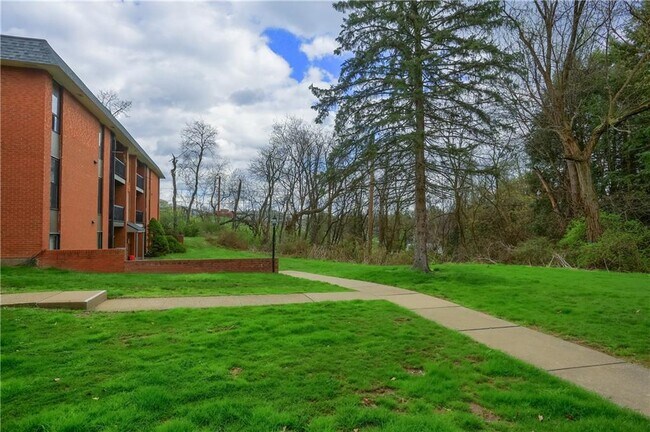 Foto del edificio - 1200 College Park Dr