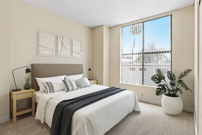 Foto del edificio - Diplomat Apartments