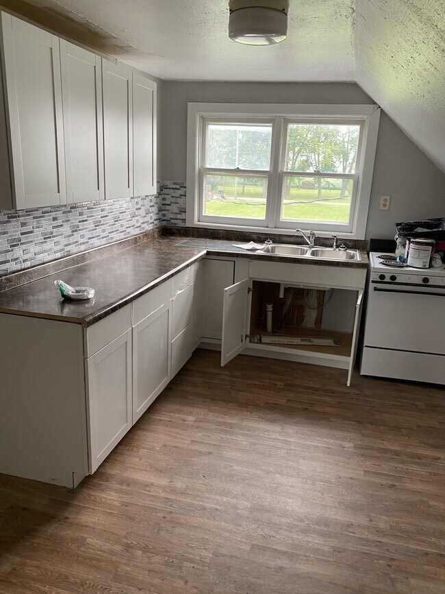 Baxter Triplex Condo for Rent in Baxter, IA