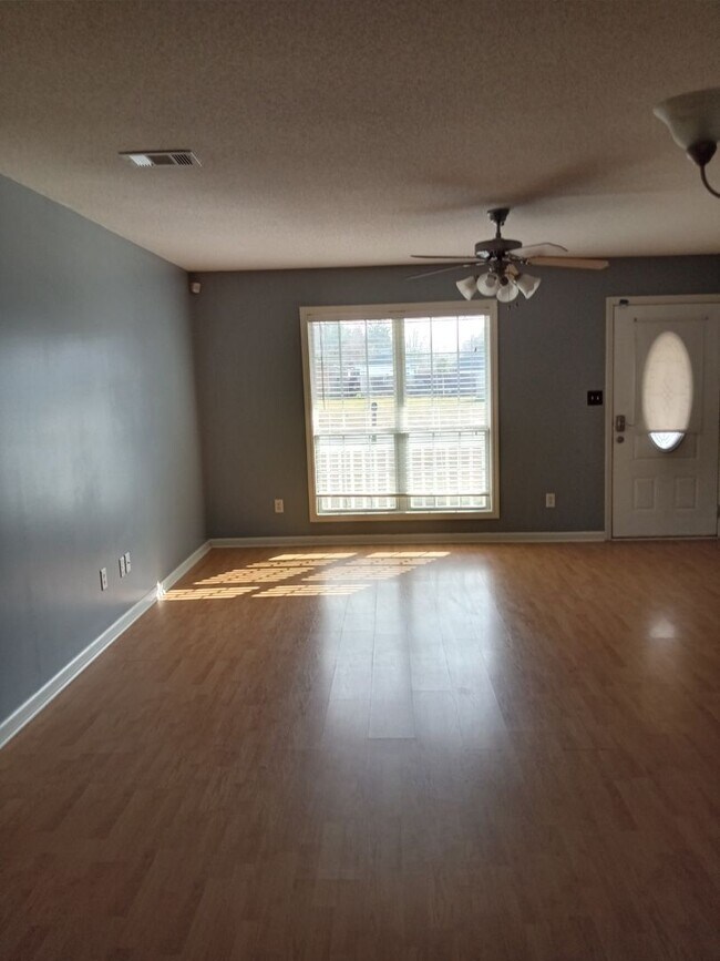 Foto del edificio - Cute home in Moulton Branch Estates