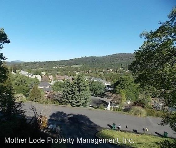 Foto del edificio - 3 br, 3 bath House - 13177 Sylva Lane