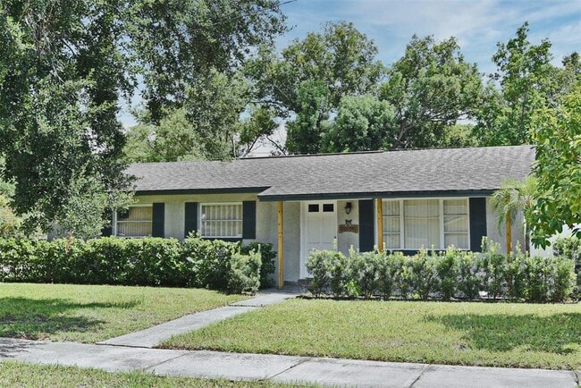 Foto del edificio - 800 Gaston Foster Rd