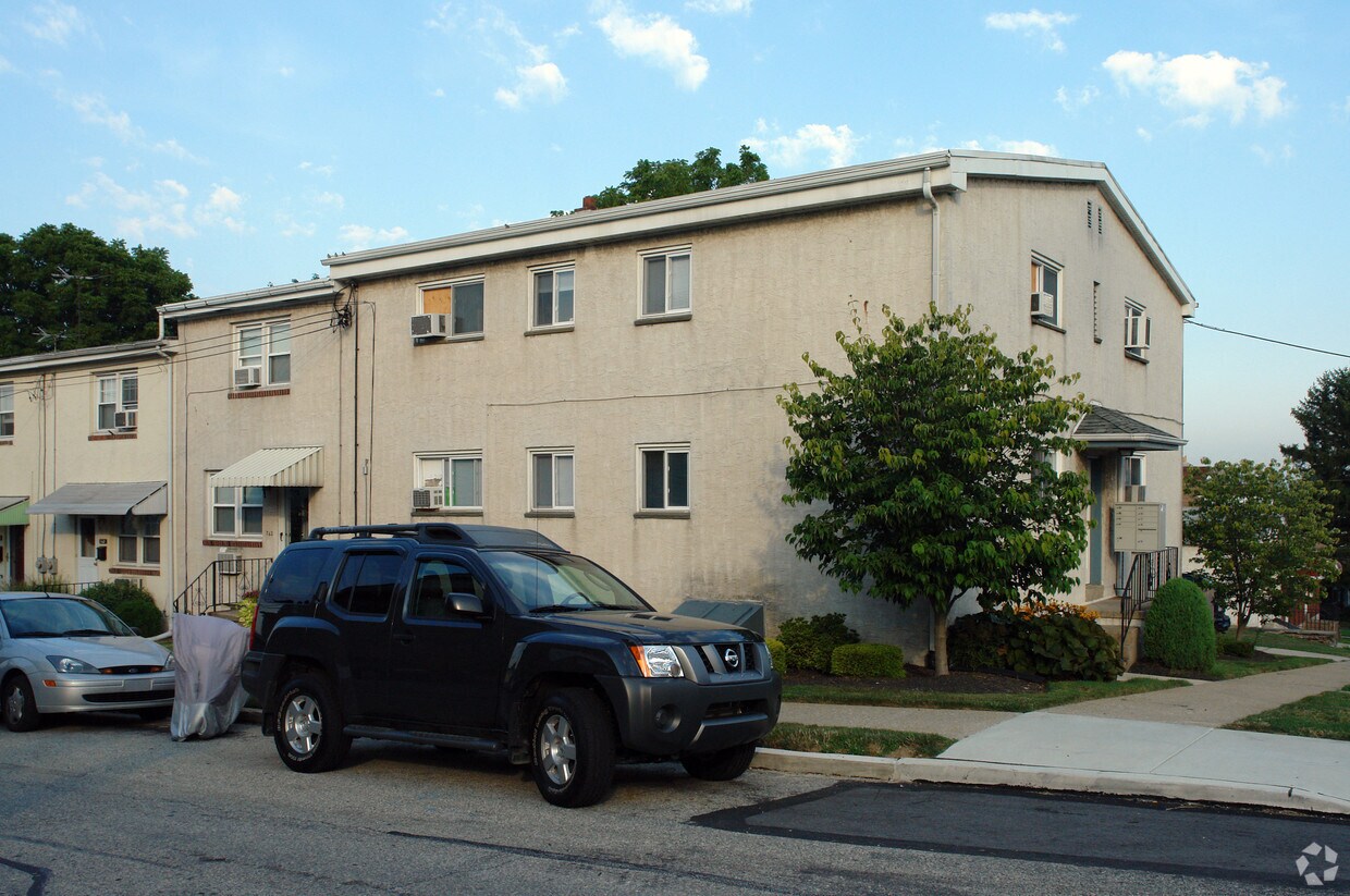 Foto principal - Forrest Court Apartments
