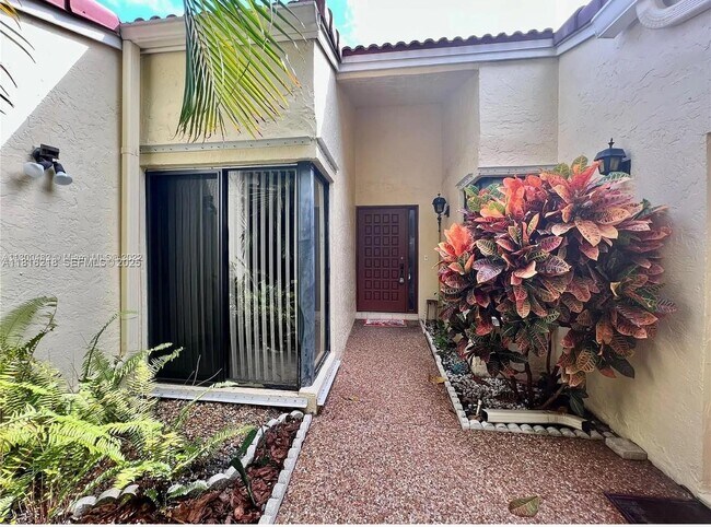 Foto del edificio - 642 Emerald Way E