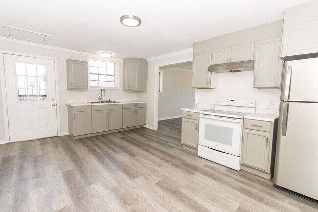 Foto del edificio - 902 W 38th St