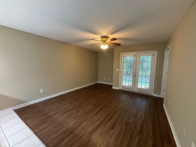 Photo - 324 N Ross St Apartment