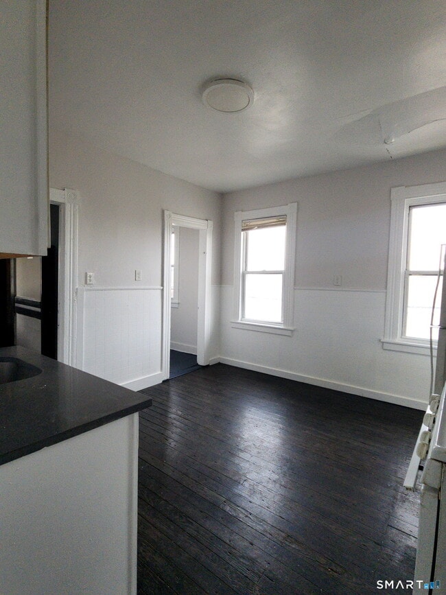 Building Photo - 93-95-95 Baldwin St