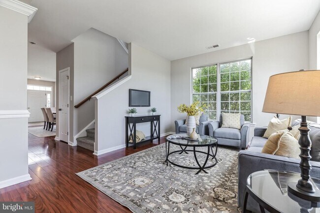 Foto del edificio - 946 Lansdowne Rd