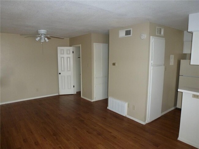 Foto del edificio - 927 E 46th St
